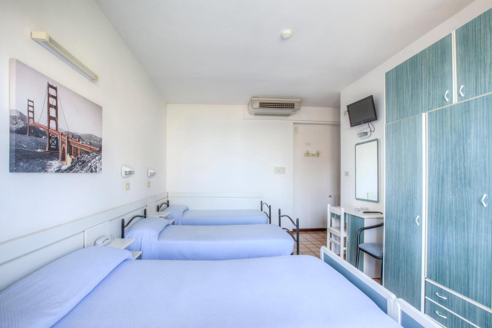 Hotel Taunus - Vista Mare Риччоне Экстерьер фото