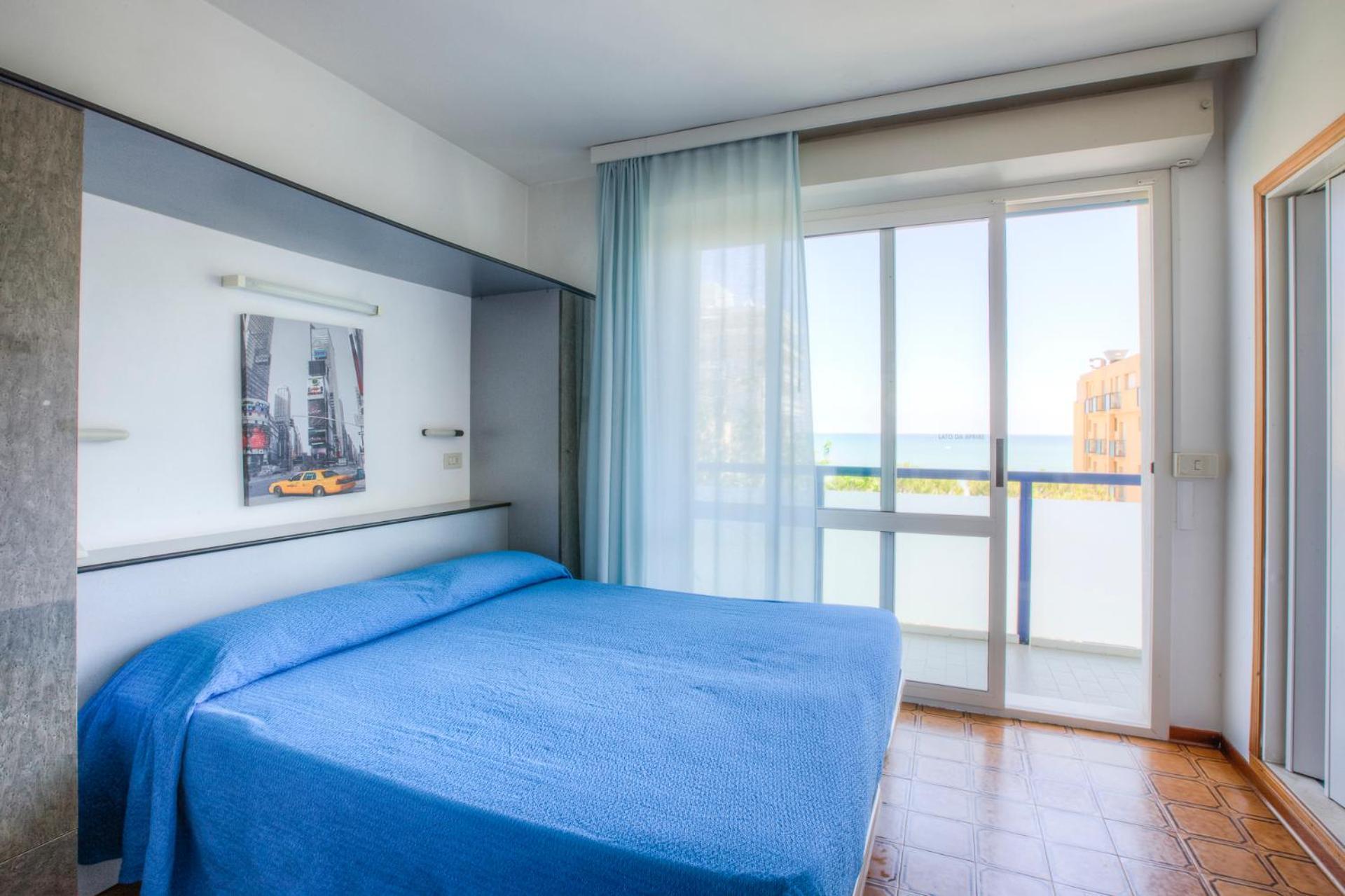 Hotel Taunus - Vista Mare Риччоне Экстерьер фото